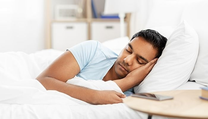 the-best-side-to-sleep-on-for-digestion-and-other-benefits